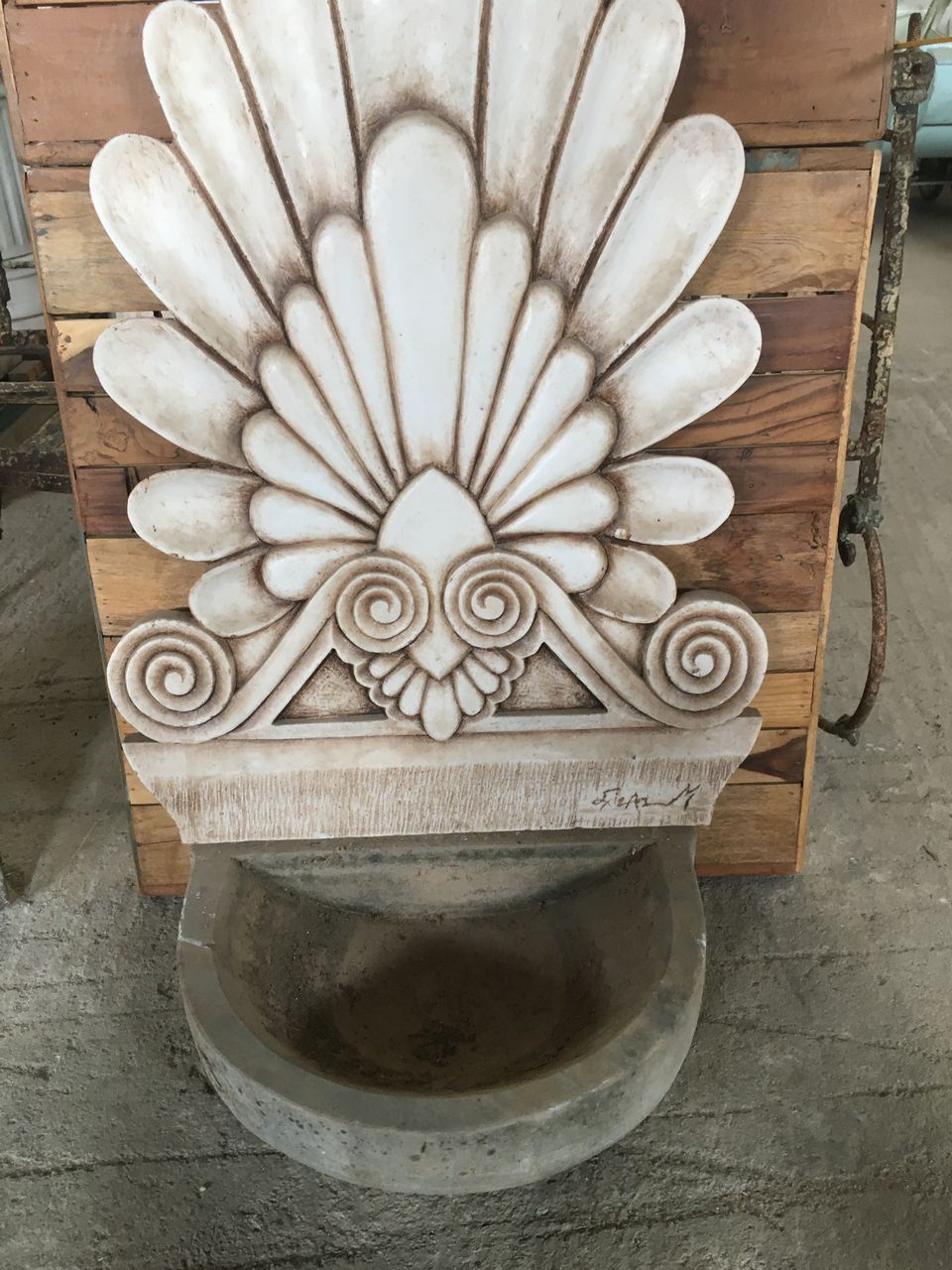 sink trough anthemion relief